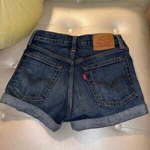501 Levis shorts